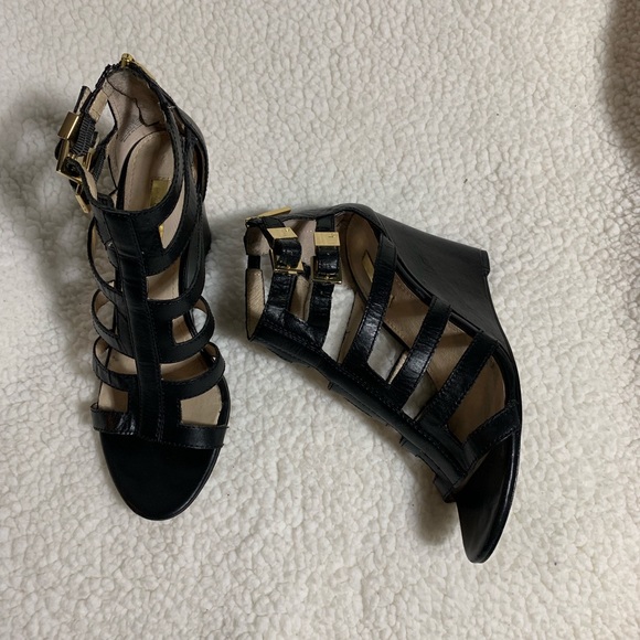 Shoes - Picture 3 of 3